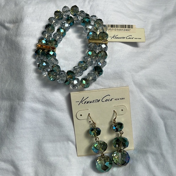 Sparkling blue-green vintage KENNETH COLE earring & stretch bracelet set - Picture 3 of 9
